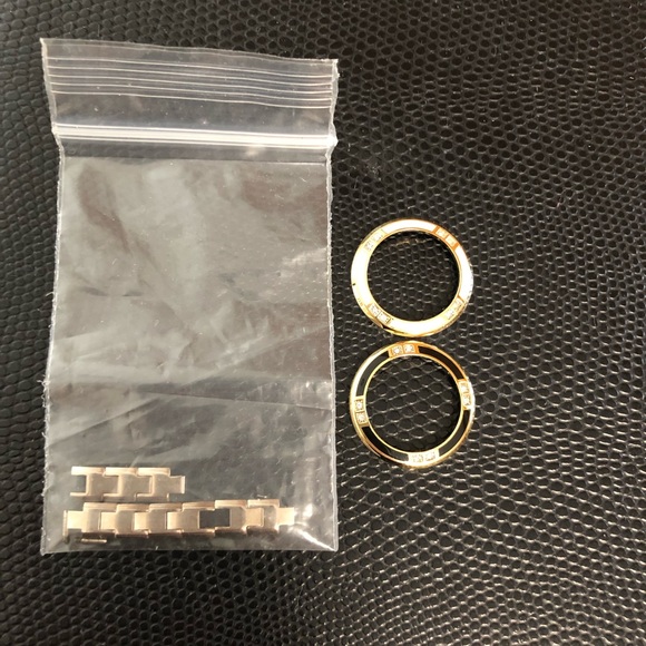 Bulova Watch w/ Interchangeable Bezel - Picture 7 of 7